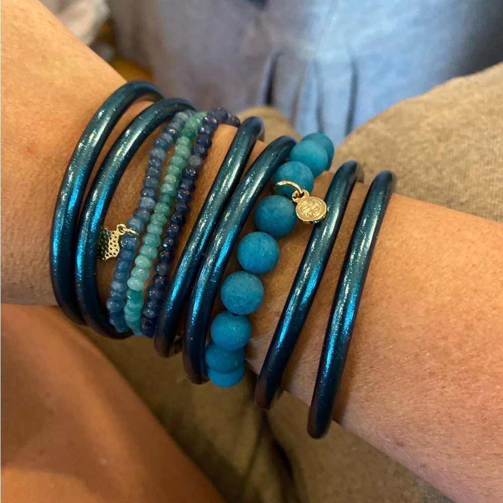 3 BudhaGirl LUNA BRACELETS - INDIGO w/ BUTTERFLY CHARM +2 retired pieces